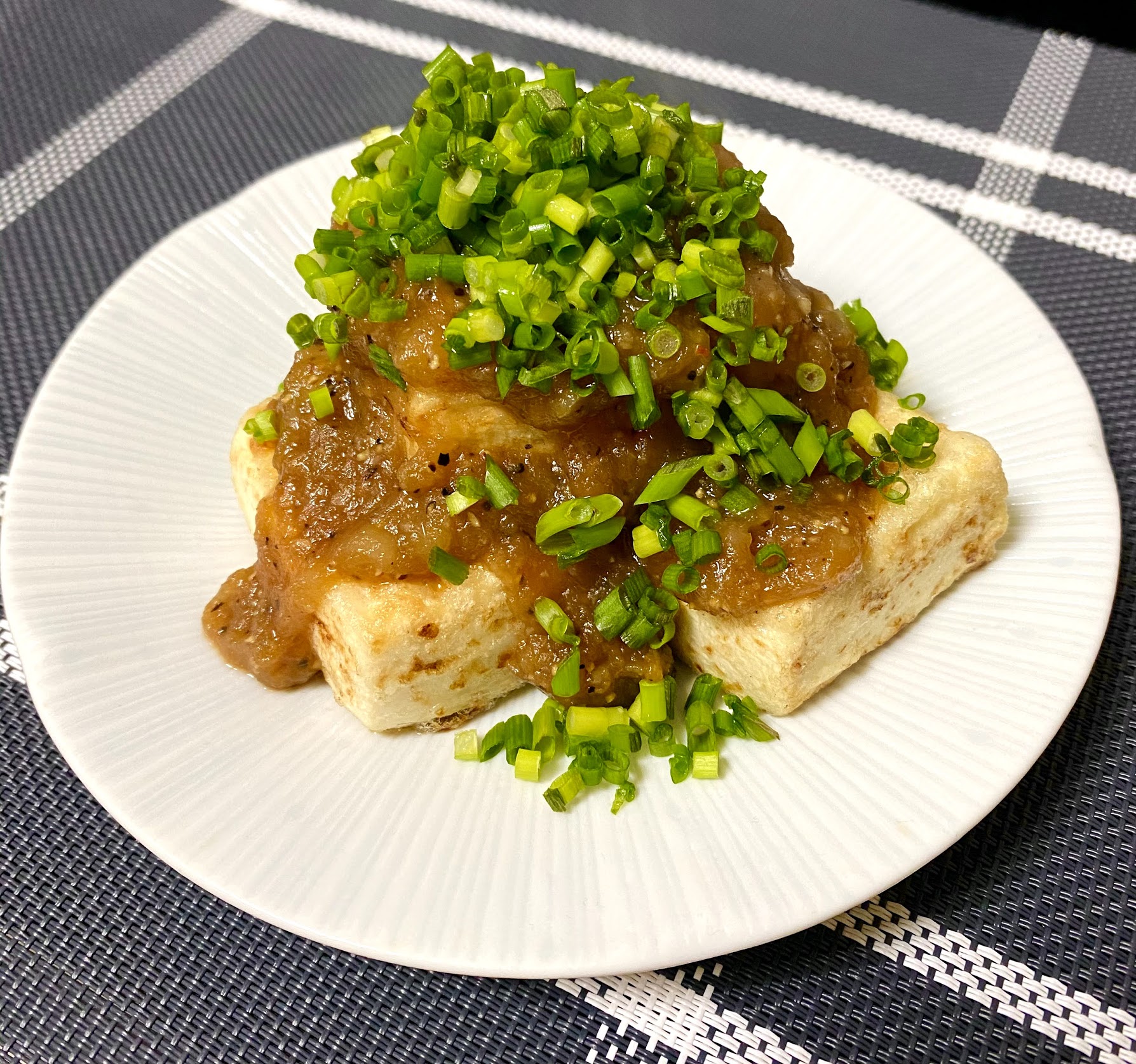 豆腐のガーリックペッパーステーキ